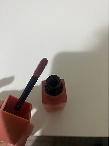 Beden Maybelline tint