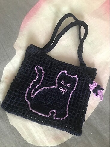 Beden 100 % El Emeği Kedi figürlü örgü çanta