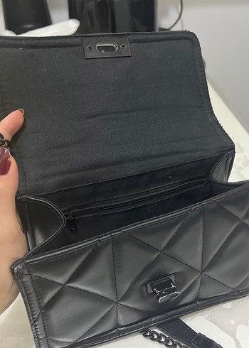 Zincir Detaylı Siyah Deri Kadın Çanta - Görsel 2