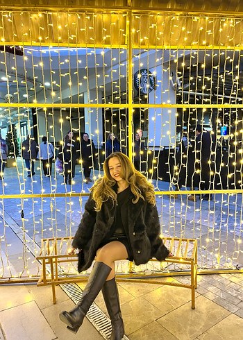 Kadın Siyah Kürk Detaylı Midi Boy Ceket - Görsel 4