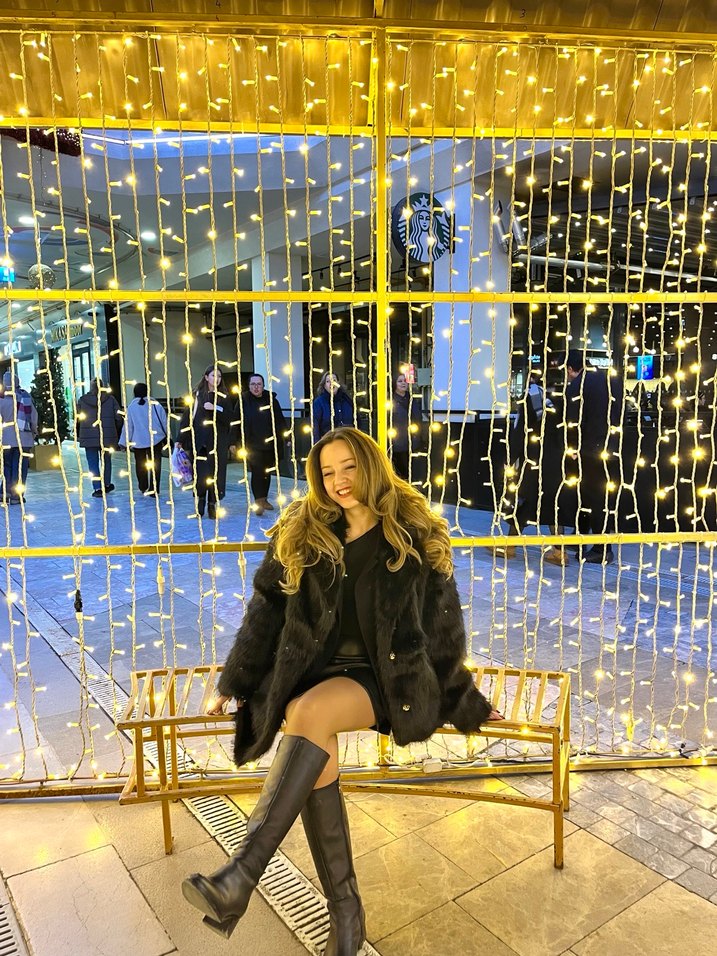 Kadın Siyah Kürk Detaylı Midi Boy Ceket - Görsel 4