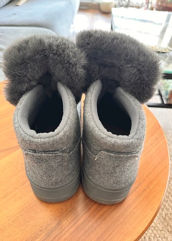 Gri Yün Kürklü Kadın Dolgu Topuk Bot - Görsel 4