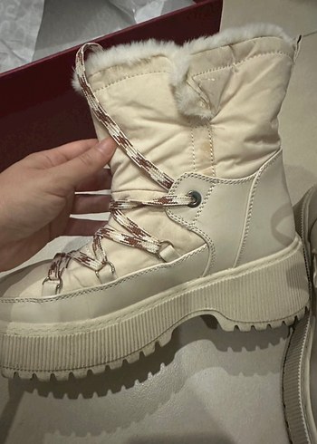 İpekyol Tüylü Platform Topuklu Kadın Bot - Görsel 2