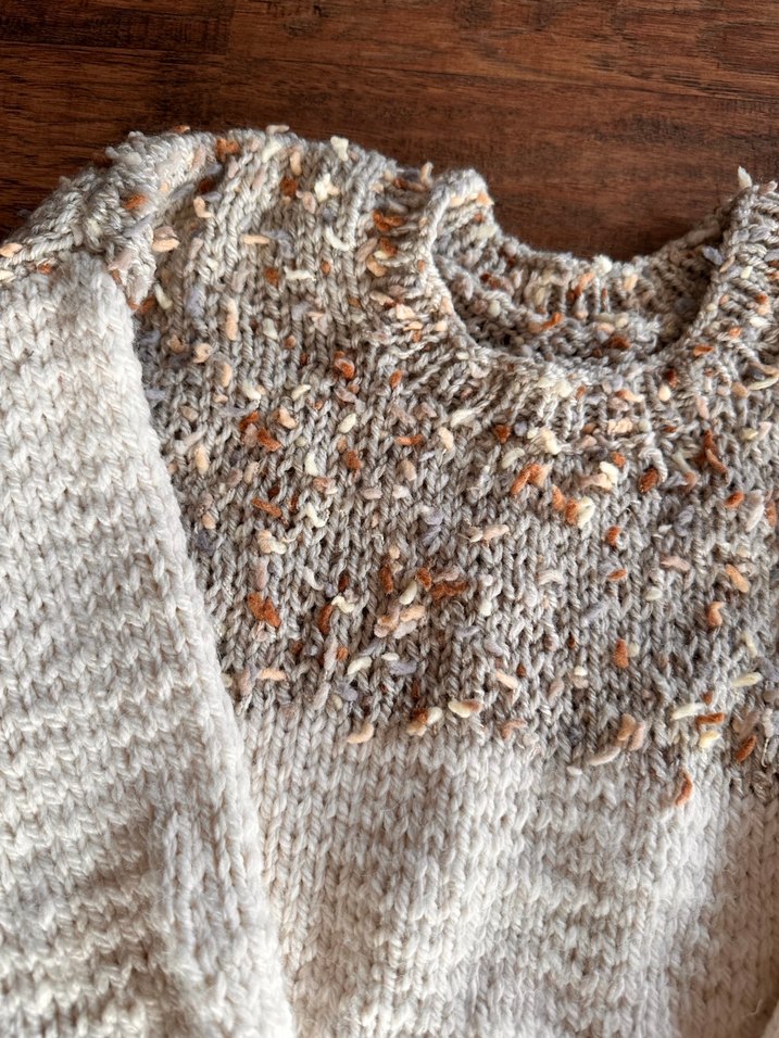 Bohem Tarzı Bej Gri Örgü Kadın Kazak - Görsel 3