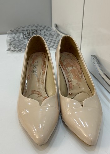 Diğer Bej Kadın Stiletto Topuklu Ayakkabı