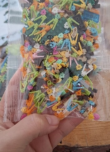  Beden Renk Gökkuşağı ağaç evi legosu