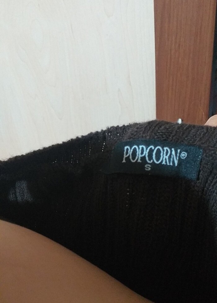 Kahverengi u yaka süveter  - Görsel 3