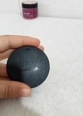 Beden Dermekil Mor Wax Makyaj Ürünü