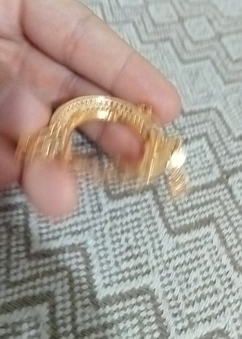 Yılan Desenli Zincir Detaylı Altın Renkli Kolye Ucu - Görsel 5