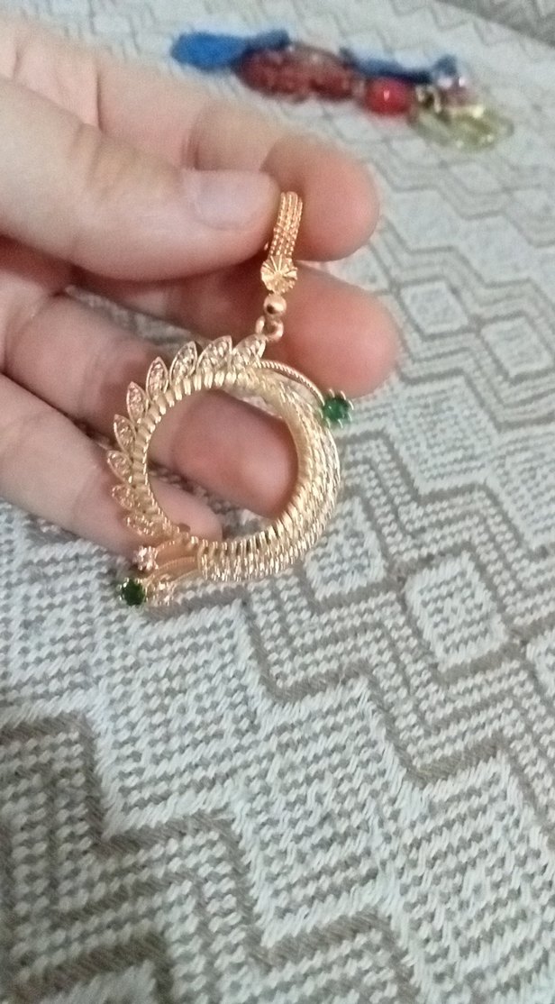 Yılan Desenli Zincir Detaylı Altın Renkli Kolye Ucu - Görsel 3