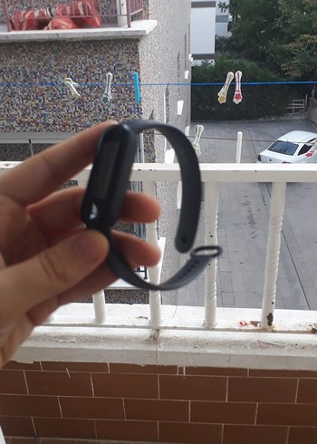 Diğer Siyah Akıllı Bileklik