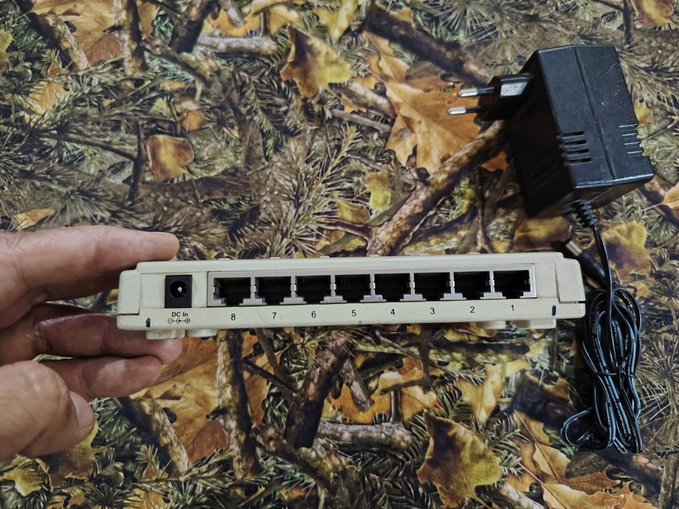 Supercom Ethernet Mini Switch ve Şarj Cihazı - Görsel 3