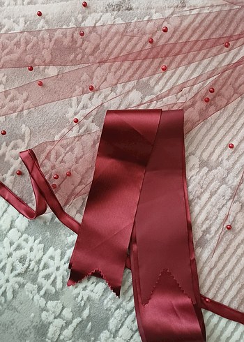 Diğer Bordo İncili duvak
