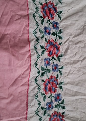 Diğer Nakışlı Pembe Yastık Kılıfı