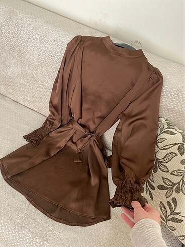 Saten tunik
