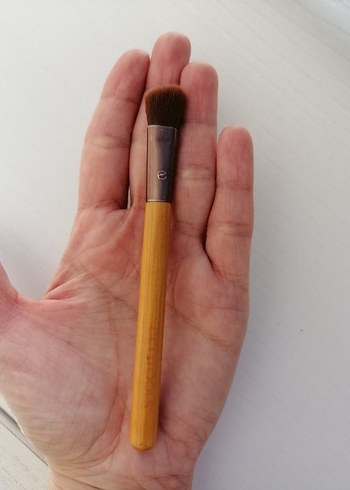  Beden Ecotools far ve kapatıcı fırçası