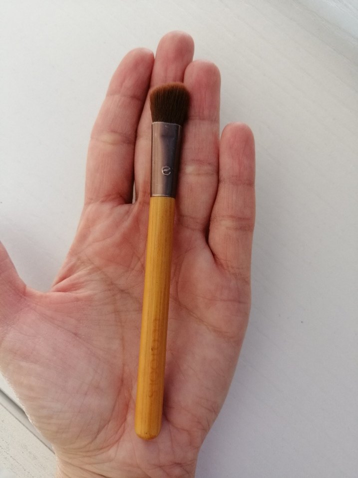 Ecotools far ve kapatıcı fırçası - Görsel 3