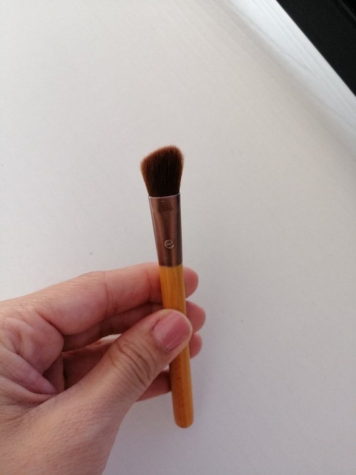 Ecotools far ve kapatıcı fırçası - Görsel 5