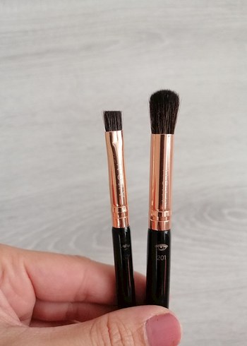 Avon kaş ve eyeliner fırçası far karıştırma fırçası set - Görsel 2
