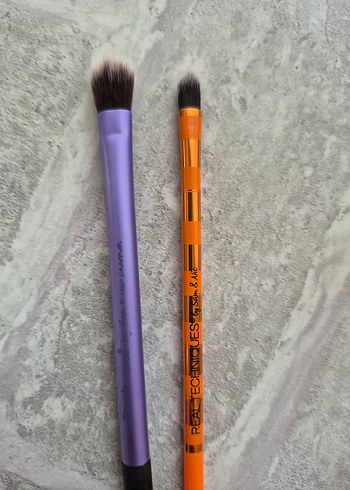 real techniques far ve dudak fırçası - Görsel 2