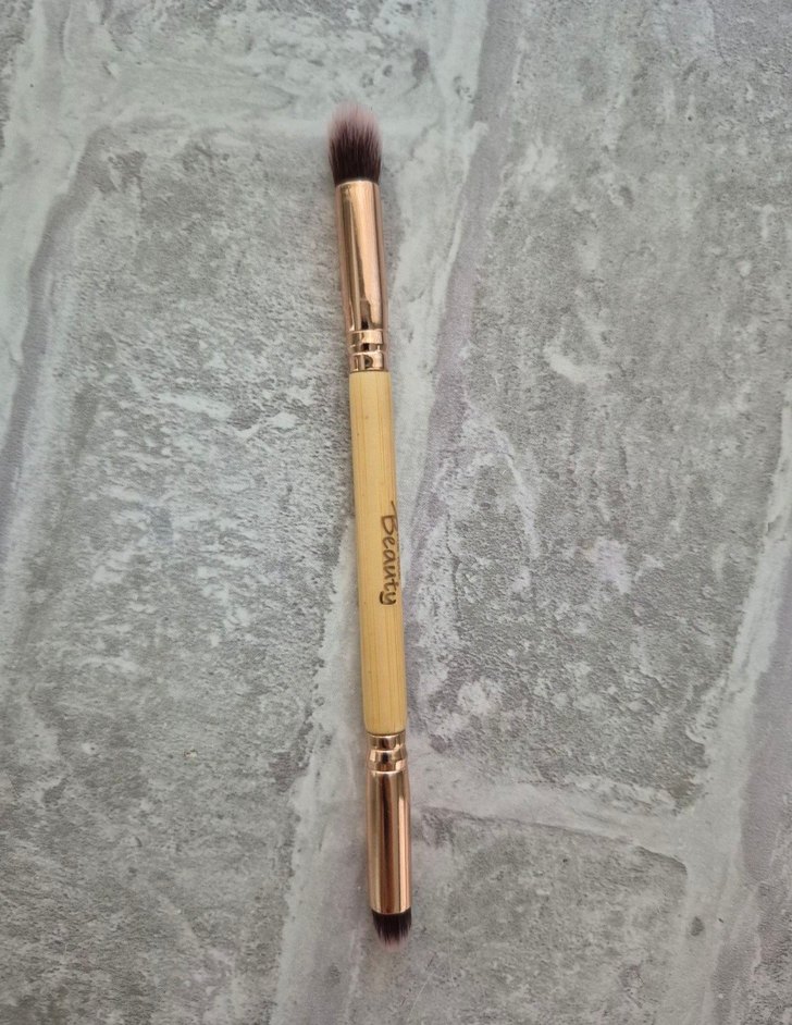 Bej Parlak Makyaj Fırçası - Görsel 3