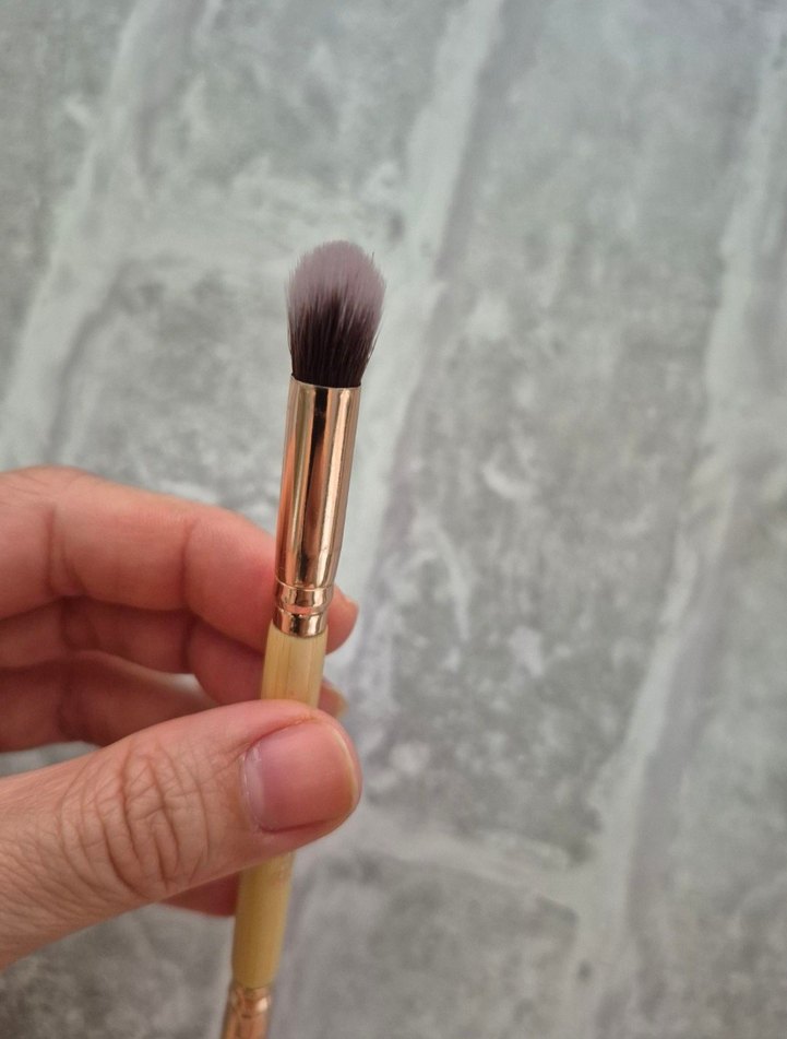 Bej Parlak Makyaj Fırçası - Görsel 5