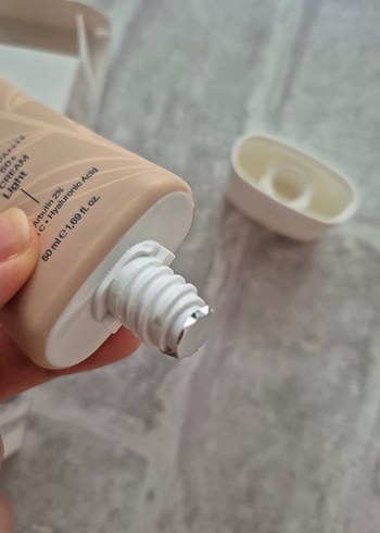 Skinsensual BB Krem SPF50+ Açık Bej light renk - Görsel 9