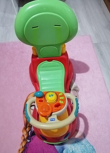 Chicco müzikli tekerlekli araba