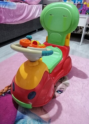 Chicco Chicco müzikli tekerlekli araba 