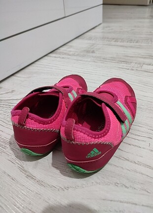 26 Beden pembe Renk Adidas kız çocuk spor ayakkabı