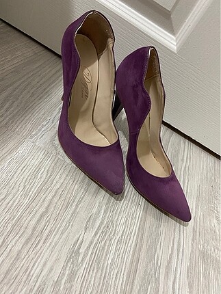 38 Beden Mor stiletto