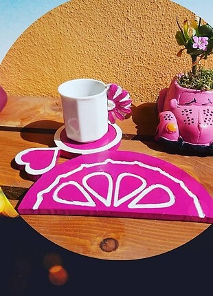 Sunuk kahve fincanı