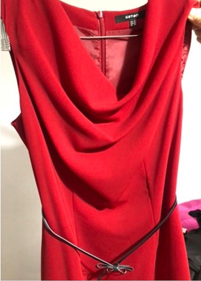 Kırmızı kısa elbise - Görsel 2
