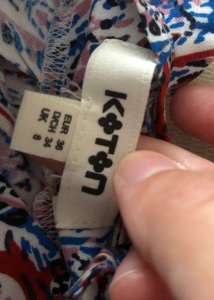 Koton markalı yanlarından cepli etek - Görsel 4