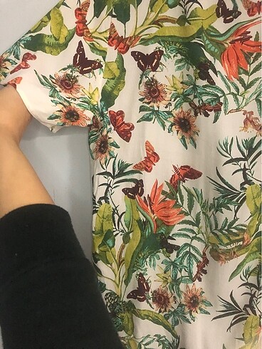 H&M markalı desenli bluz - Görsel 8