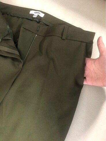 Koton markalı koyu yeşil renkli kumaş pantolon - Görsel 4