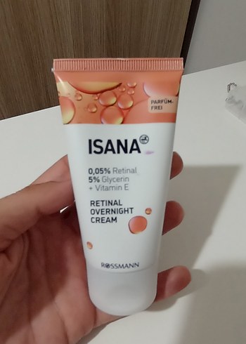 Beden ISANA Retinal Gece Kremi 0.05% Retinal