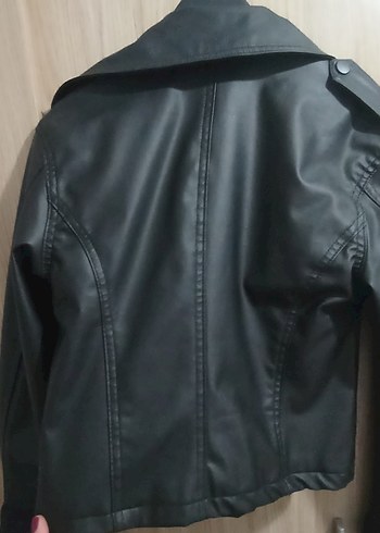 s Beden Kemerli Siyah Kısa Biker Deri Ceket