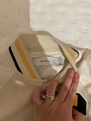 m Beden ten rengi Renk Pullandbear ceket