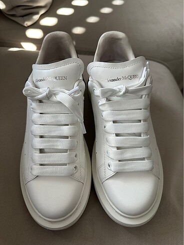 Alexander mcQueen