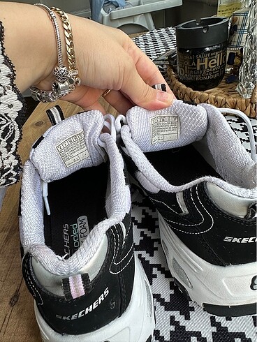 38 Beden siyah Renk Skechers