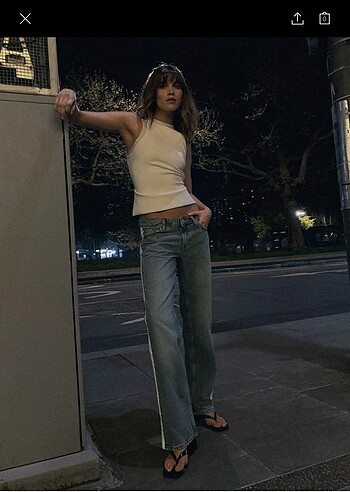 Zara Zara yanları şeritli pantolon