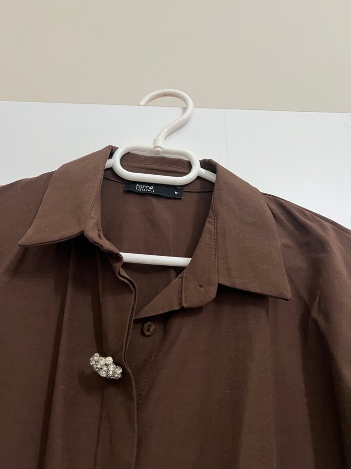 Düğmeli Kahverengi Keten Kadın Gömlek - Görsel 3
