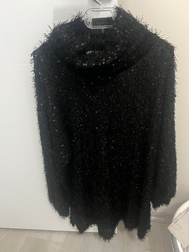 Siyah Kürklü Uzun Boğazlı Kadın Kazak - Görsel 2