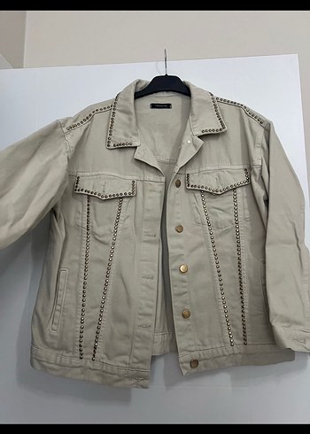 Bej Nakışlı Düğmeli Kadın Kot Ceket - Görsel 2