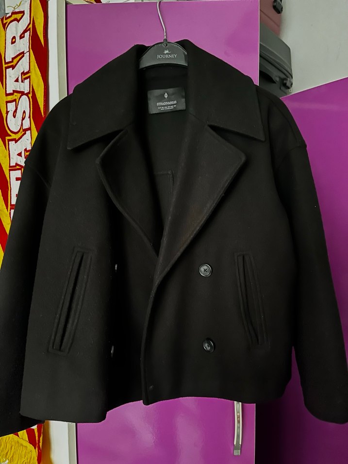 Stradivarius kısa kaban - Görsel 3