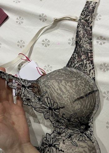 penti omuz detaylı sütyen - Görsel 3