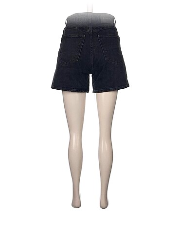34 Beden Pull and Bear Mini Şort %70 İndirimli.