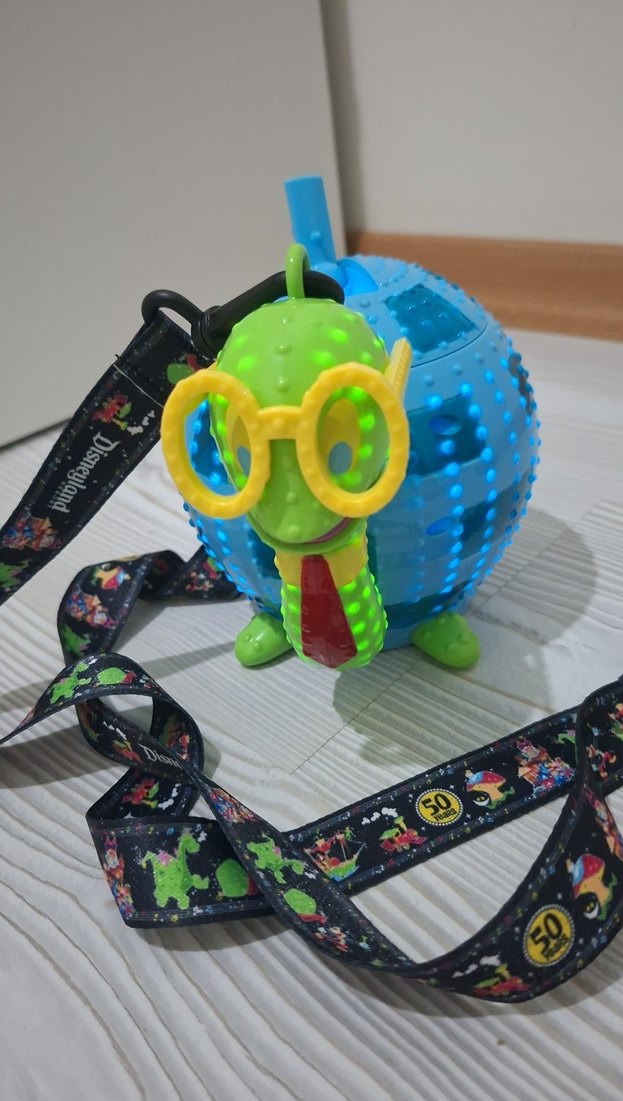 Renkli Yılan Desenli Plastik Erkek suluk - Görsel 2