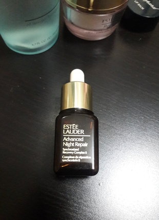 Estee Lauder Onarıcı Cilt Yenileyici Serum 7ml 